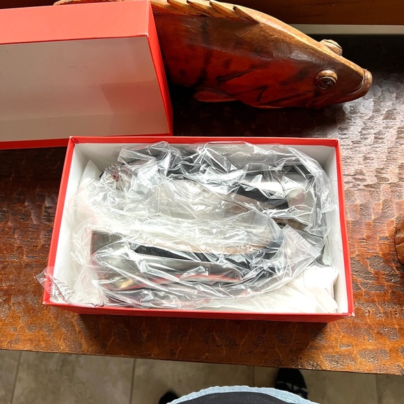 NWT New in Box Claudia Ciuti Kika Black Suede and Gun Metal Leather Flats Party - Picture 8 of 11